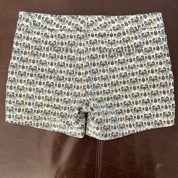 Banana Republic size 4 shorts - Picture 2 of 4